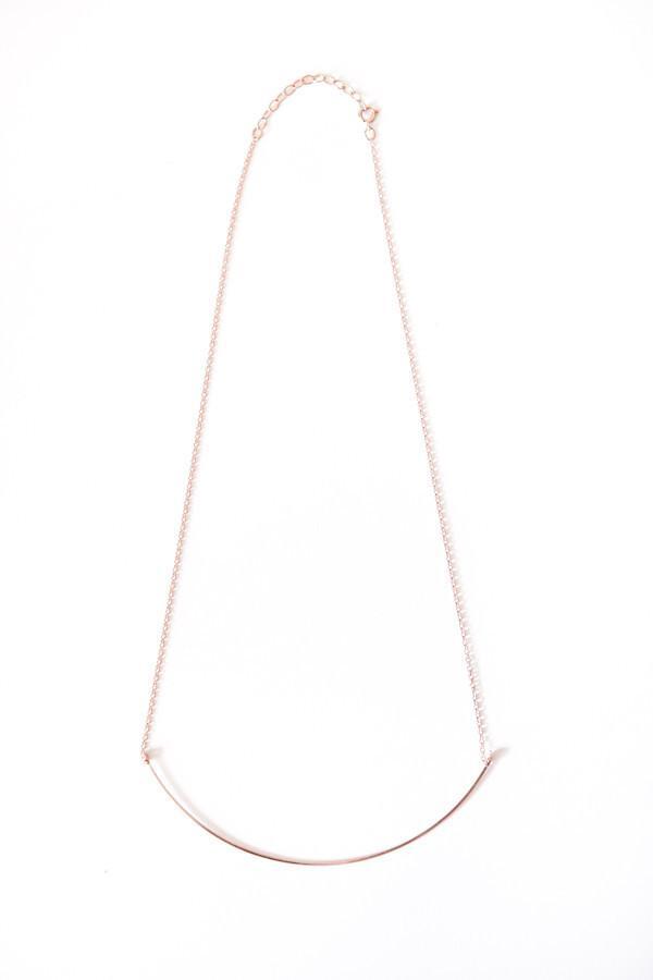 Single Curve Necklace