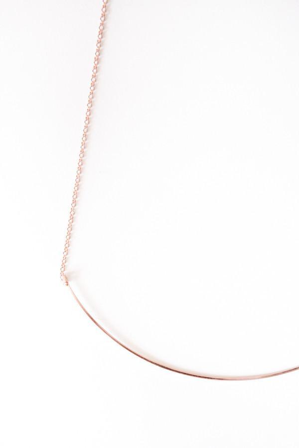 Single Curve Necklace