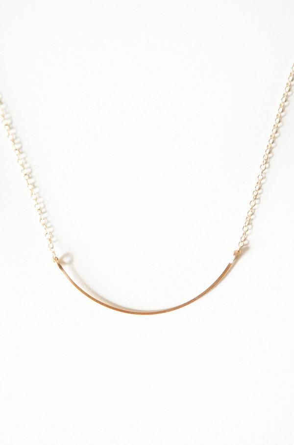 Tiny Curve Necklace